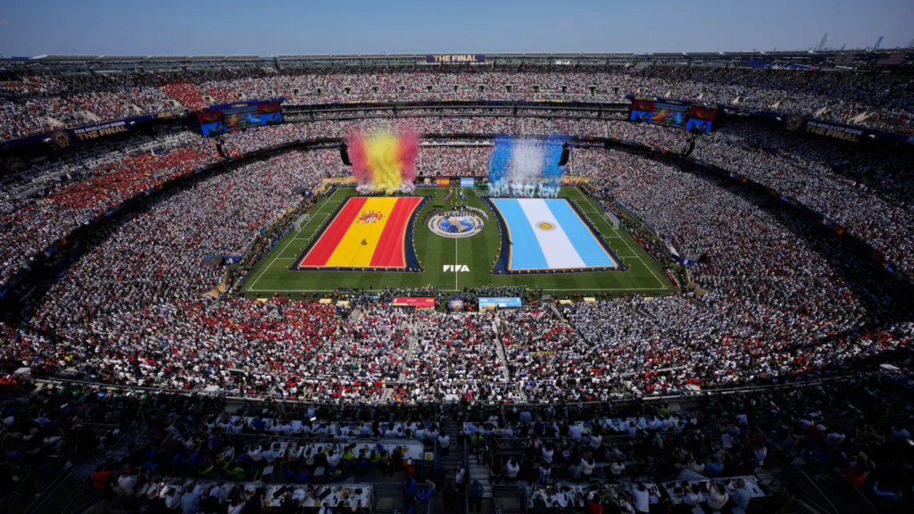 Từ những con phố Rosario đến ngôi vua bóng đá new york new jersey stadium